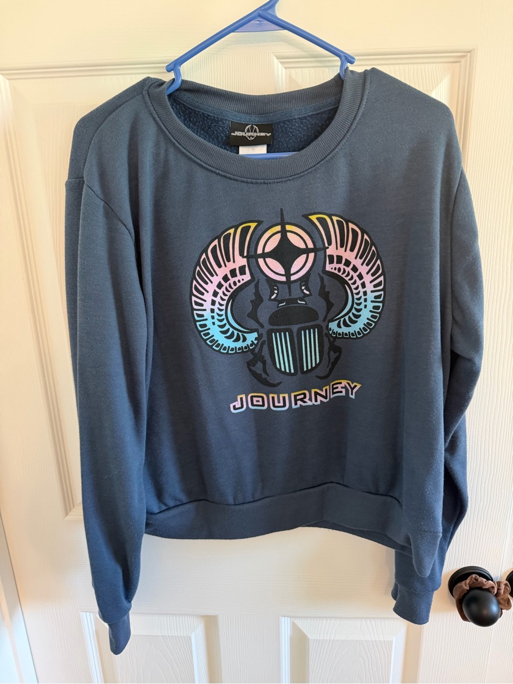 Journey Graphic Crewneck Sweater in Blue
